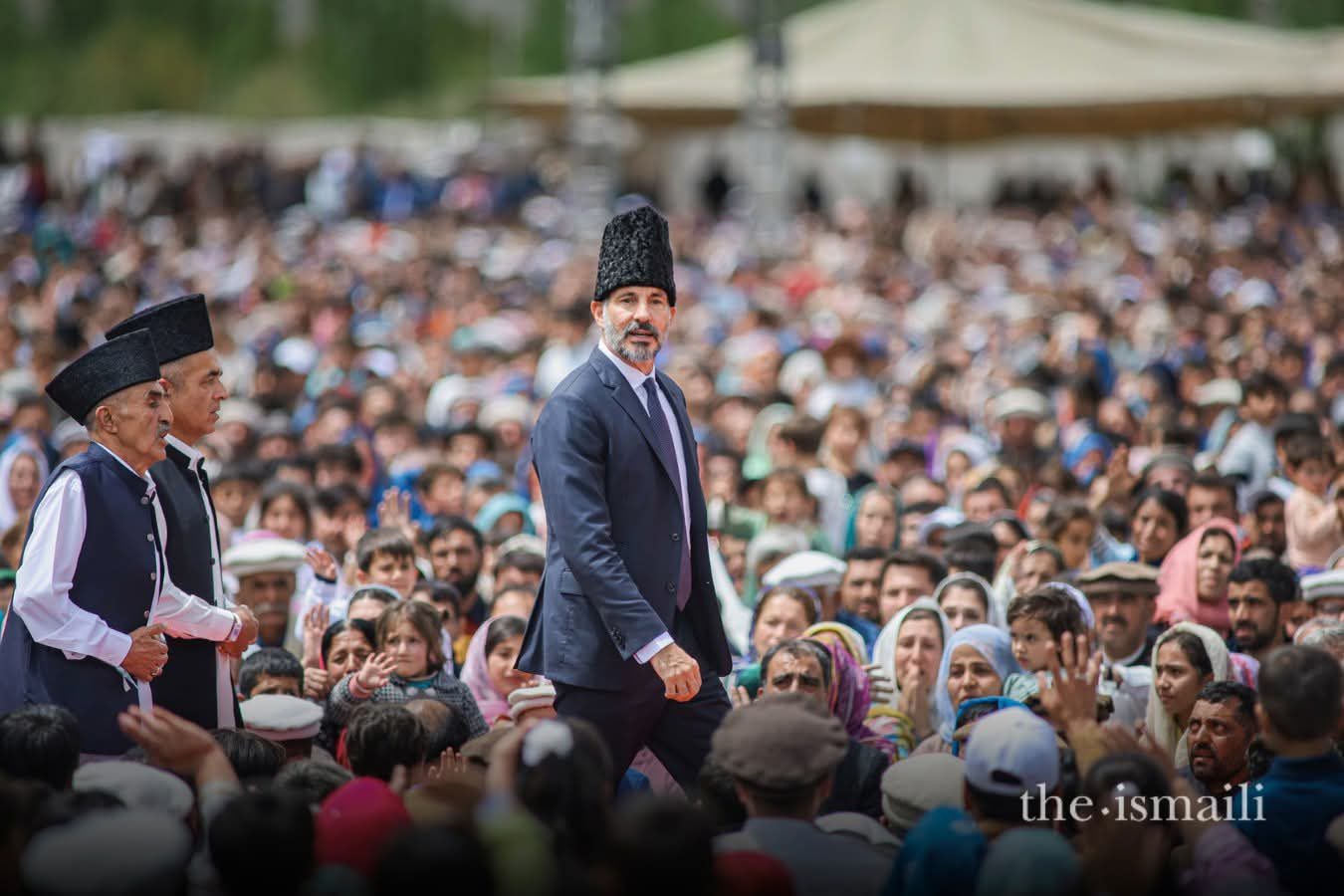 Hunza. The District Administration Hunza warmly welcomed His Highness Shah Rahim Al-Hussaini to District Hunza and made the best possible arrangements for his blessed visit.